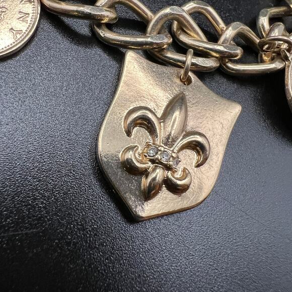 Gold tone charm coins necklace Fleur De Leis shield Queen Elizabeth statement - Picture 6 of 7